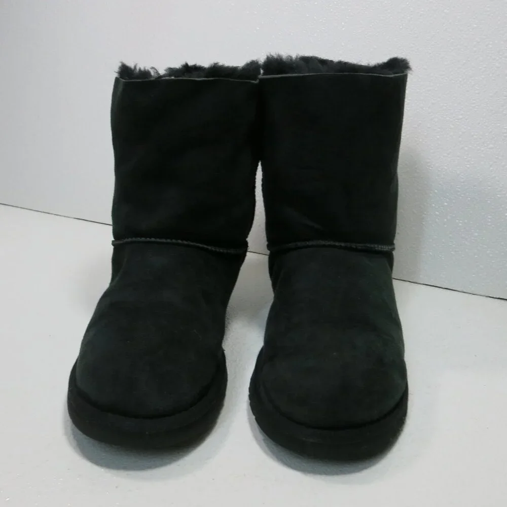 UGG insulated bailey